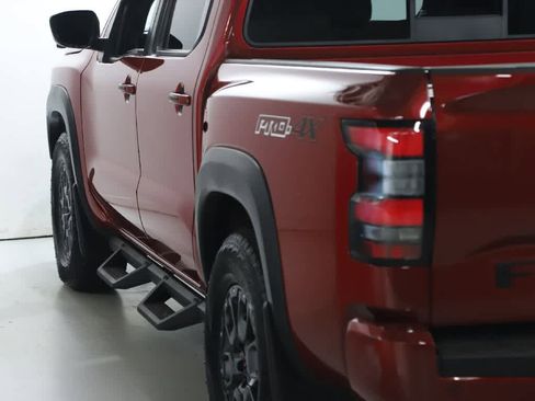 Used 2022 Nissan Frontier PRO-4X w/ Pro-4X Premium Package image 38