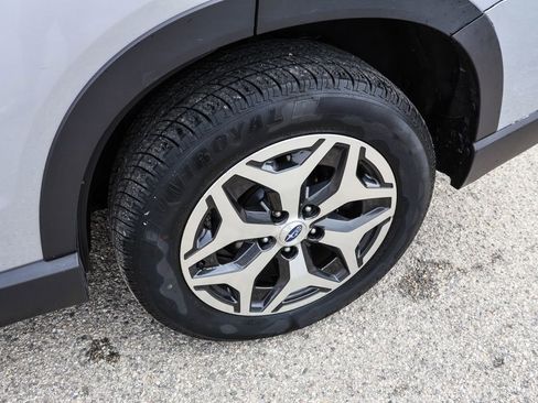 Used 2021 Subaru Forester Premium image 15