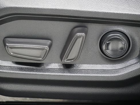 Used 2024 Toyota Tundra Limited image 13