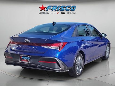 Used 2024 Hyundai Elantra SEL FWD image 7