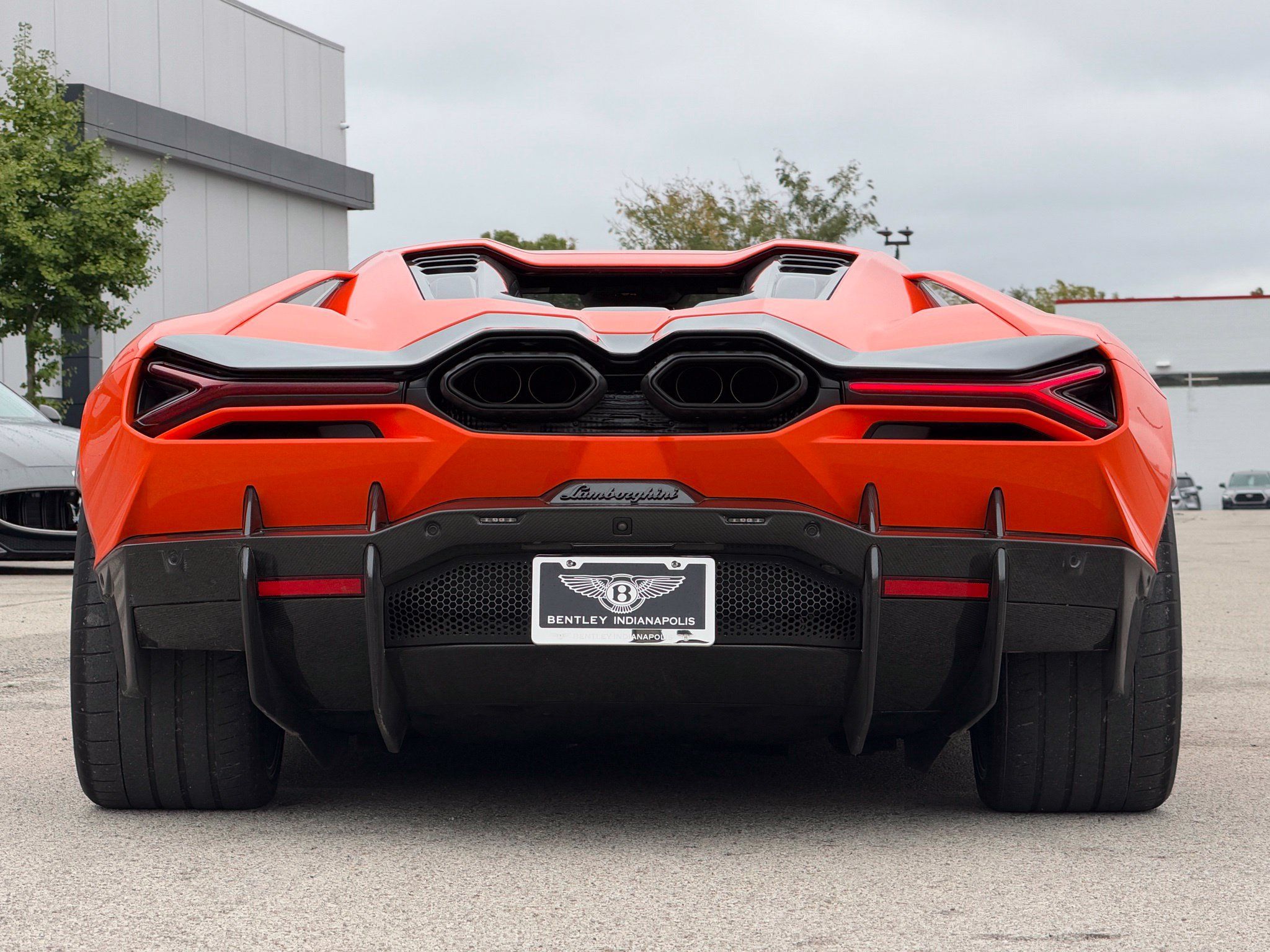 Used 2024 Lamborghini Revuelto AWD/4WD image 9