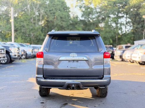 Used 2010 Toyota 4Runner SR5 AWD/4WD image 6