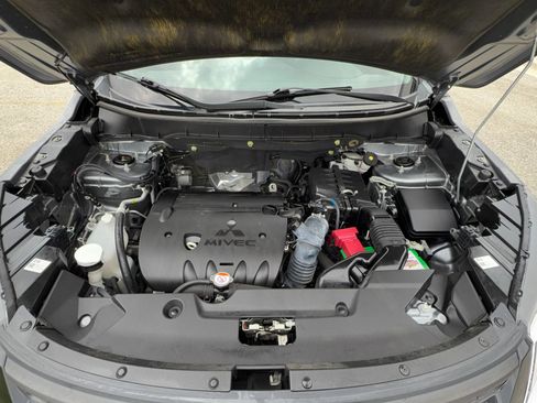 Used 2021 Mitsubishi Outlander Sport ES FWD image 36