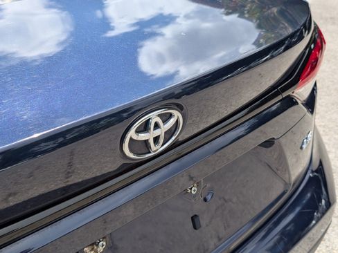 Used 2020 Toyota Corolla LE image 15