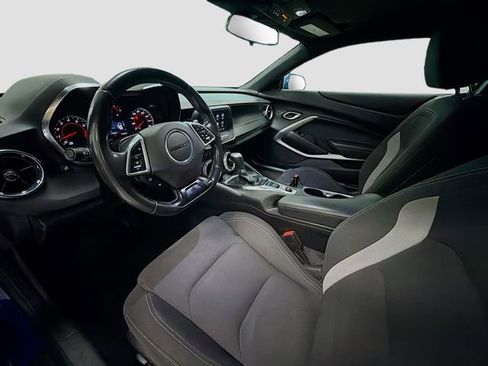Used 2021 Chevrolet Camaro LT image 18