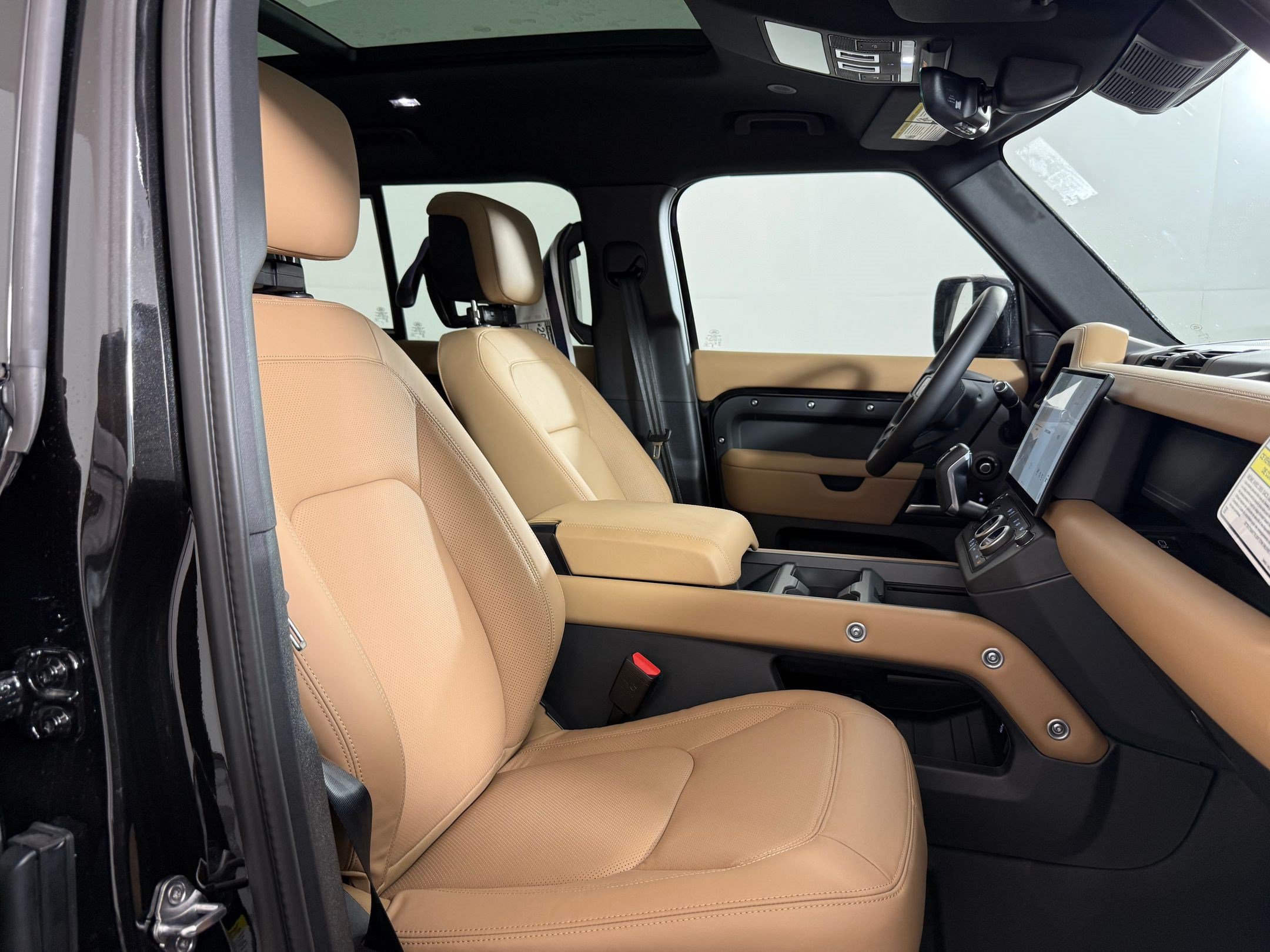 New 2026 Land Rover Defender 110 S AWD/4WD image 27