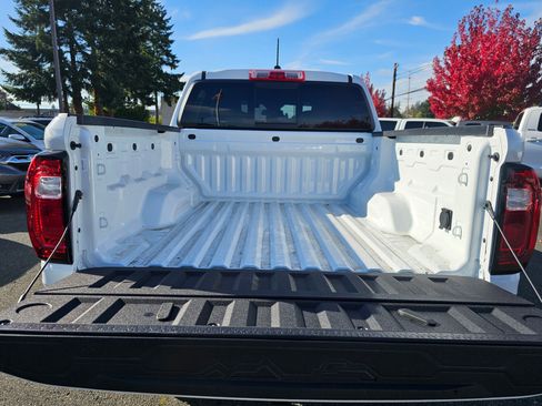 New 2026 GMC Canyon Elevation w/ Convenience Package image 14