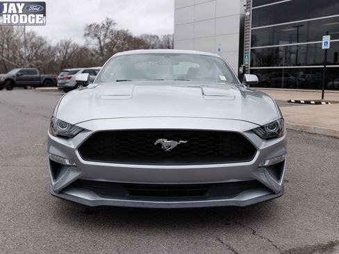Used 2020 Ford Mustang Premium image 3