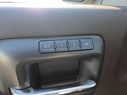 Used 2015 Chevrolet Silverado 1500 High Country w/ High Country Premium Package image 12