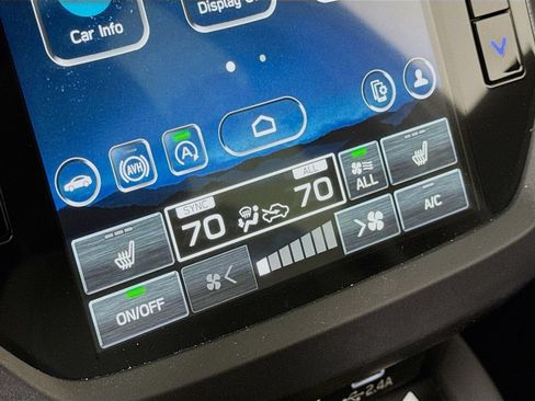 Used 2026 Subaru Forester Premium AWD/4WD image 19