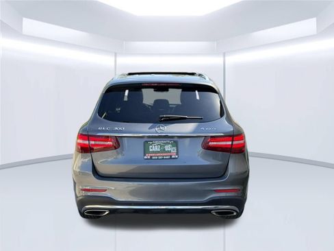 Used 2019 Mercedes-Benz GLC 300 4MATIC image 6