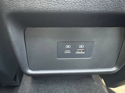 Used 2023 Nissan Rogue SV w/ SV Premium B Package AWD/4WD image 9