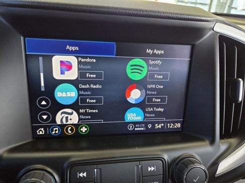 Used 2023 GMC Terrain SLT image 45