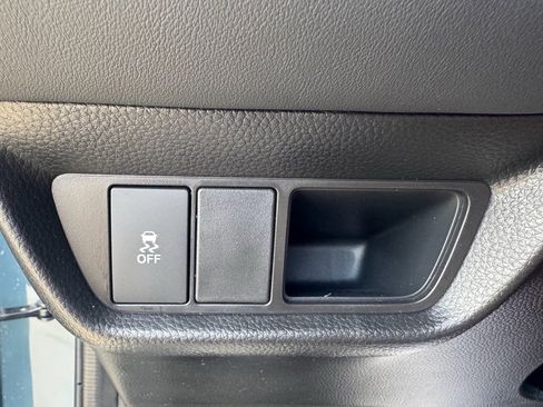 Certified 2026 Honda HR-V Sport image 12