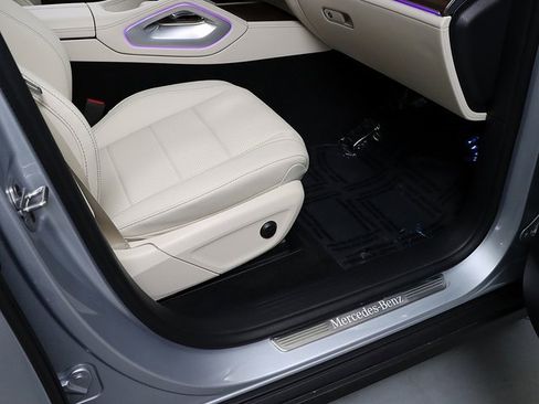 Certified 2025 Mercedes-Benz GLE 350 4MATIC image 37