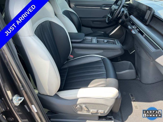 Used 2024 Kia EV9 GT-Line AWD/4WD image 25