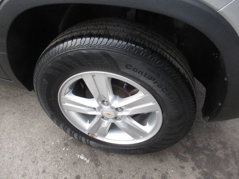 Used 2019 Chevrolet Trax LT w/ LT Convenience Package image 13