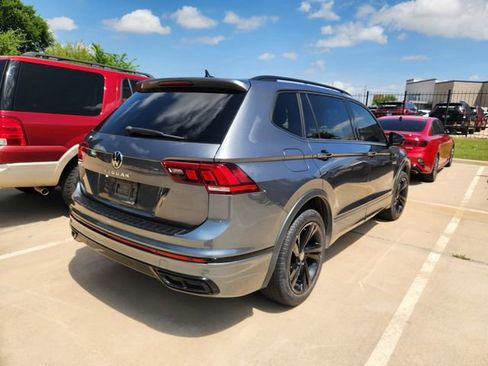 Used 2024 Volkswagen Tiguan SE R-Line image 4