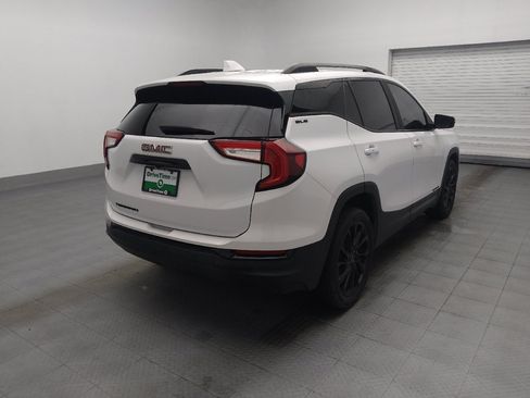 Used 2023 GMC Terrain SLE w/ Elevation Edition FWD image 9