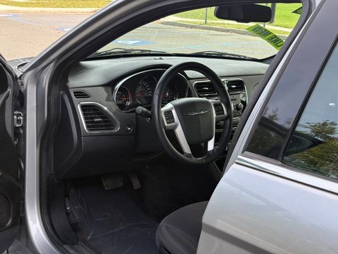 Used 2014 Chrysler 200 Touring w/ 200 S Group image 18