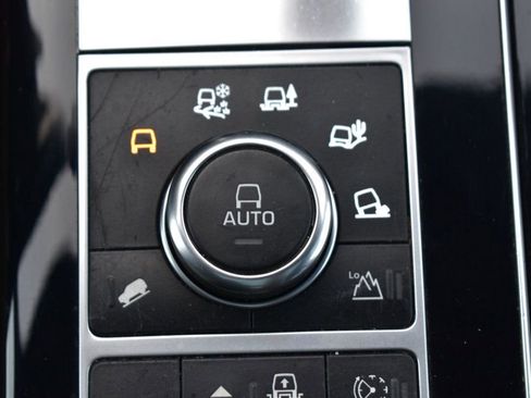 Used 2014 Land Rover Range Rover Supercharged image 36