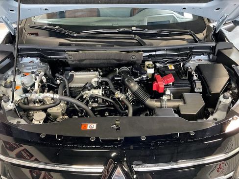 New 2026 Mitsubishi Outlander SEL FWD image 11