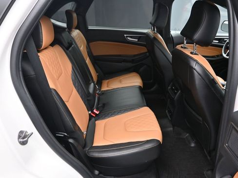 Used 2024 Ford Edge Titanium w/ Titanium Elite Package image 38