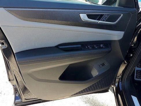 New 2026 Volkswagen Atlas Peak Edition image 9