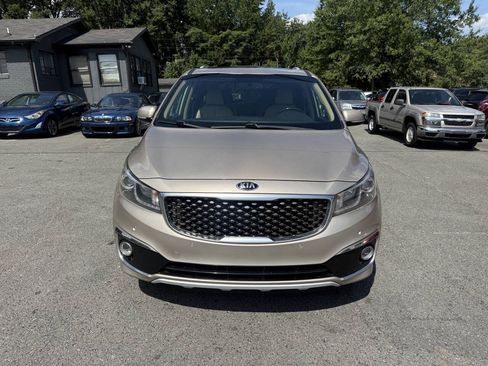 Used 2015 Kia Sedona SX Limited FWD image 3