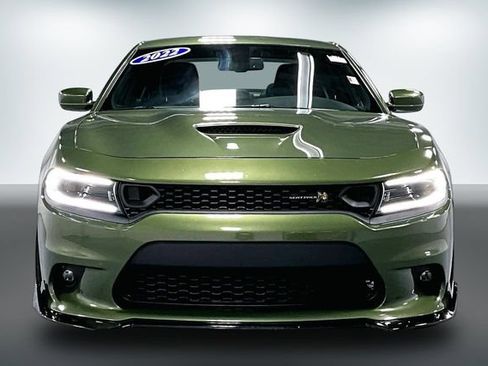 Used 2022 Dodge Charger Scat Pack w/ Harman/Kardon Audio Group RWD image 2