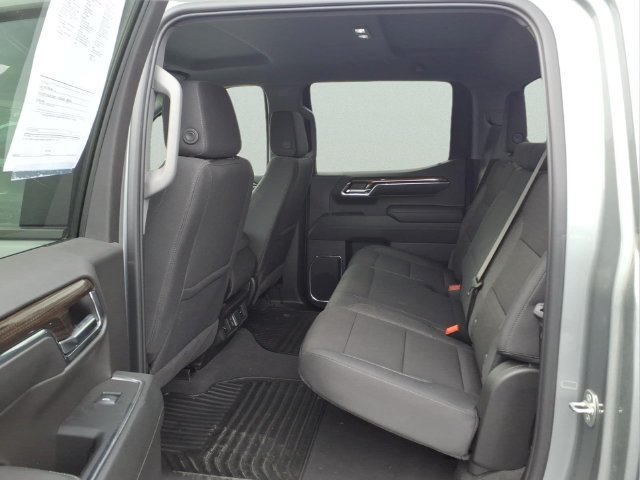 Used 2024 Chevrolet Silverado 1500 LT AWD/4WD image 10