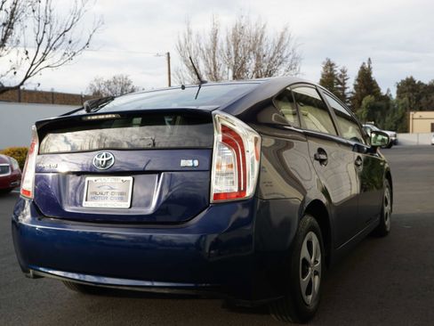 Used 2013 Toyota Prius Three image 12