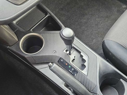 Used 2015 Toyota RAV4 LE image 20