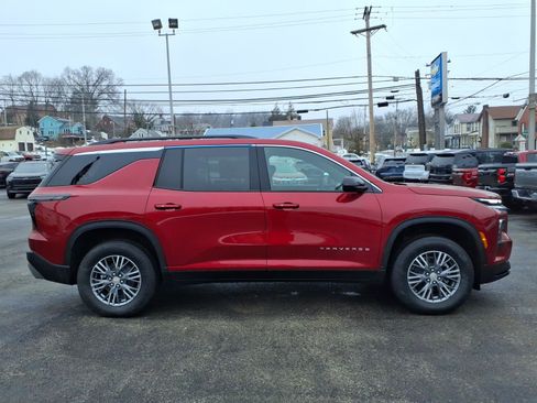 New 2026 Chevrolet Traverse LT w/ Driver Confidence Package image 2