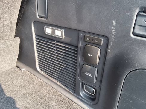 Used 2025 Ford Expedition Active AWD/4WD image 35
