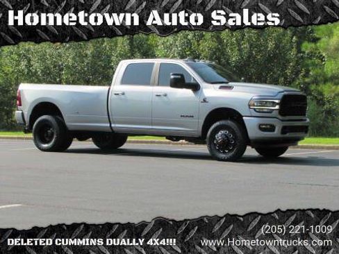 Used 2024 RAM 3500 Big Horn w/ Night Edition AWD/4WD image 1