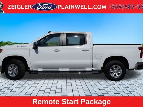 Used 2023 Chevrolet Silverado 1500 LT w/ Protection Package AWD/4WD image 2