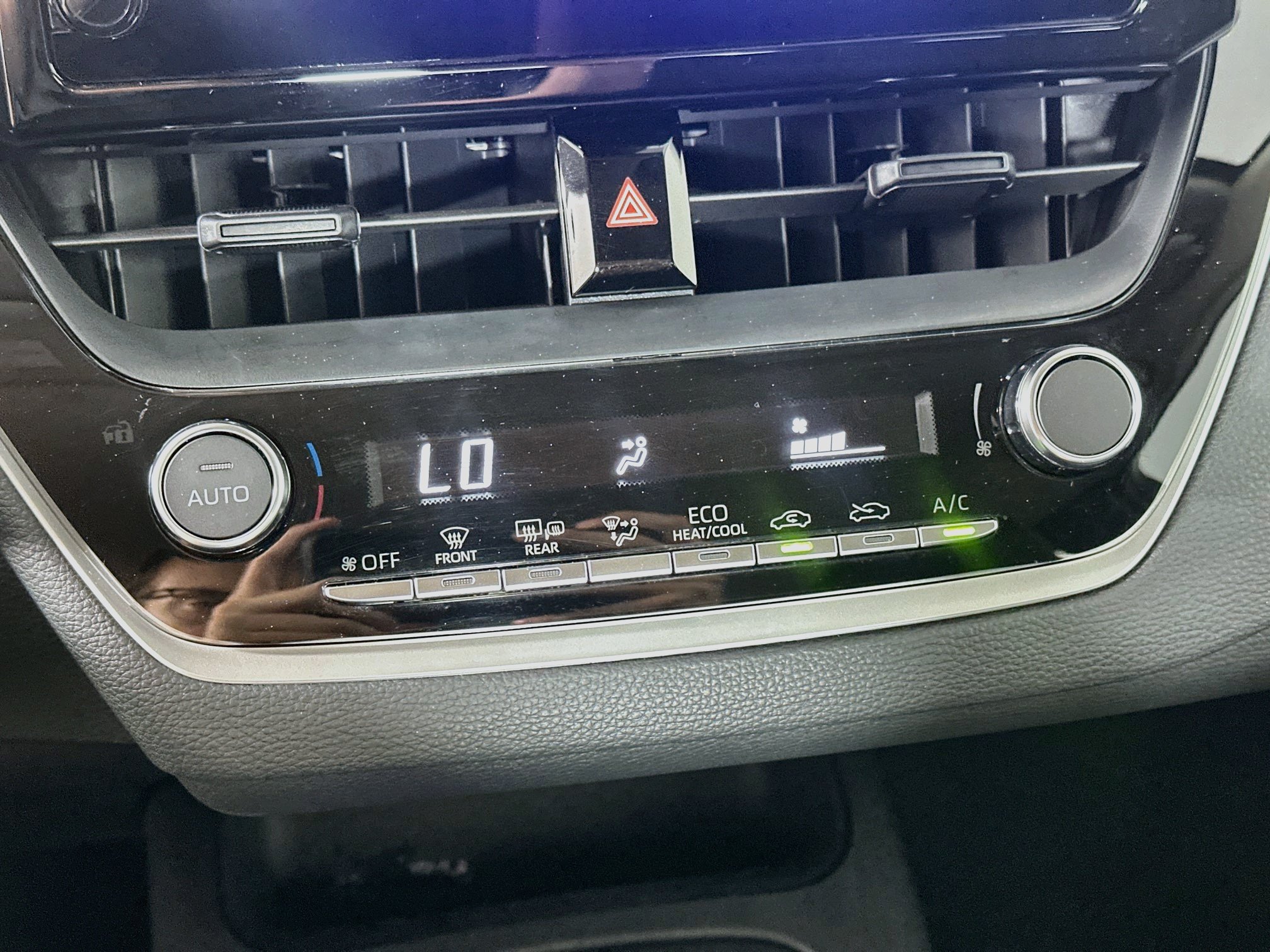 Used 2026 Toyota Corolla LE FWD image 24