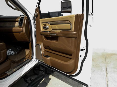 Used 2021 RAM 3500 Limited image 50