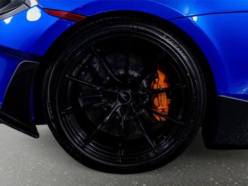 Used 2020 McLaren 600LT Spider RWD image 9
