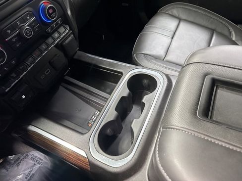 Used 2022 Chevrolet Silverado 3500 High Country image 21