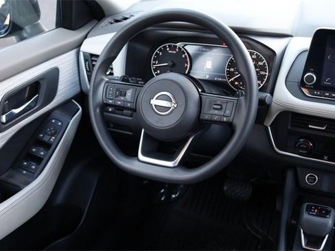 Certified 2023 Nissan Rogue SV image 23