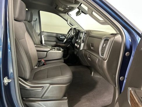 Used 2020 GMC Sierra 1500 Elevation w/ Elevation Value Package image 28