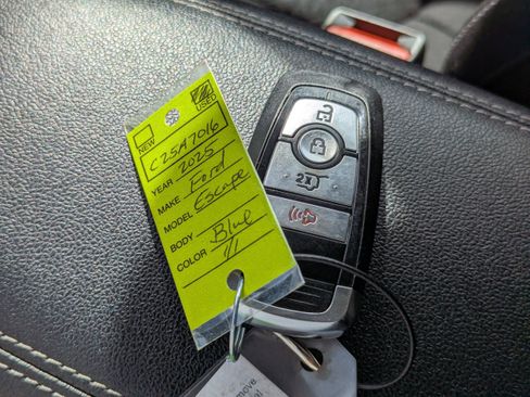Used 2025 Ford Escape Active image 19