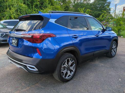 Used 2023 Kia Seltos EX AWD/4WD image 5