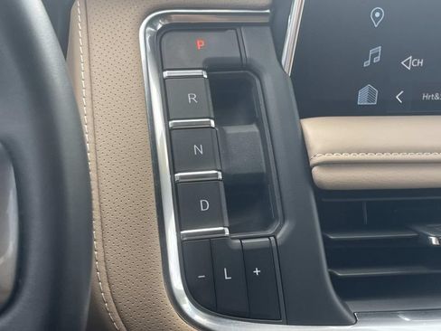 Used 2023 Chevrolet Tahoe Premier RWD image 27