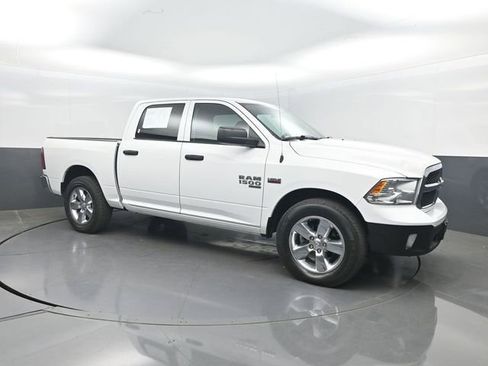 Used 2019 RAM 1500 Tradesman w/ Tradesman SXT Package AWD/4WD image 30