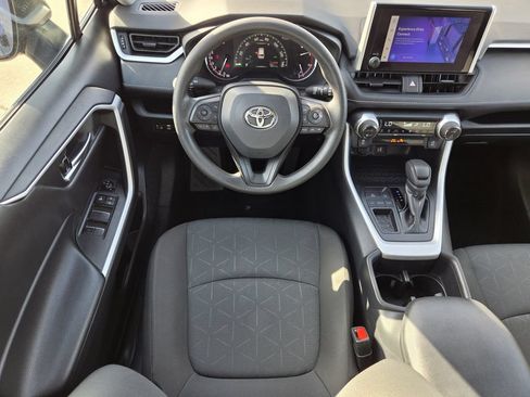 Used 2025 Toyota RAV4 XLE FWD image 14
