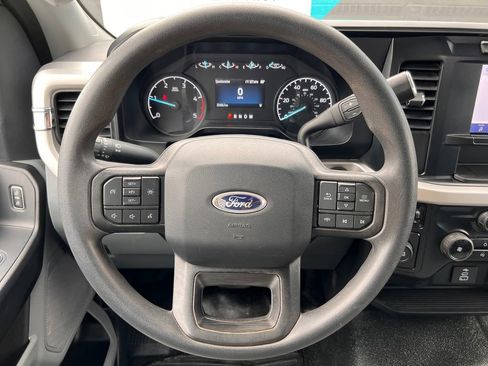 Used 2024 Ford F450 XL w/ XL Chrome Package image 9