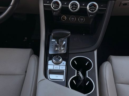 Used 2023 Genesis G70 2.0T AWD/4WD image 23